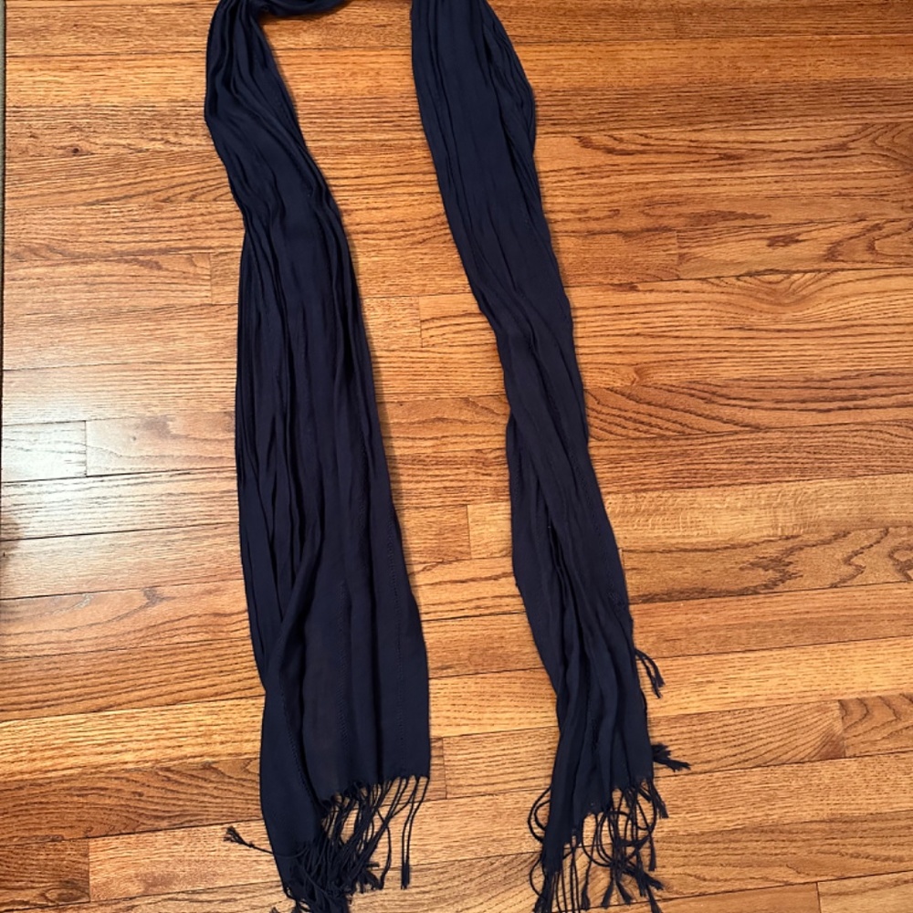 Scarf - Picture 2 of 3